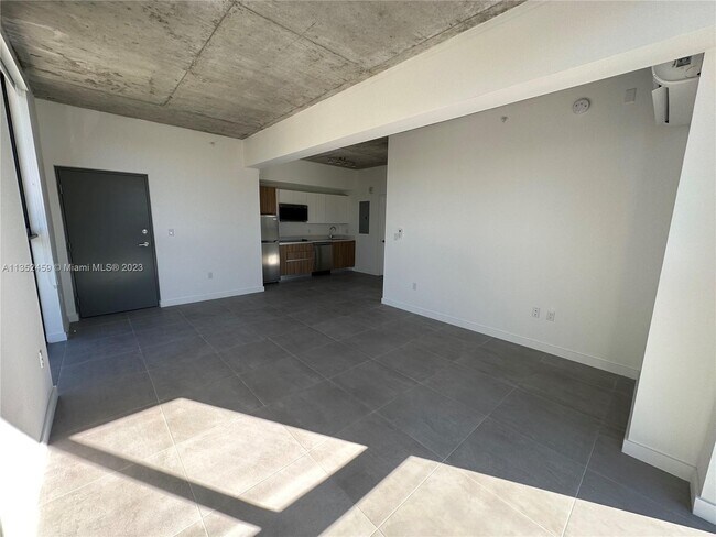 Building Photo - 1159 NW 8th Ave