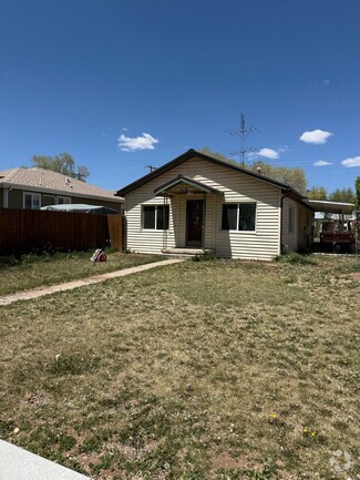 Building Photo - 510 E Montezuma Ave