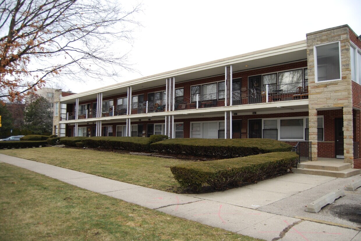 1005 N Harlem Ave Unit E, Oak Park, IL 60302 Condo for Rent in Oak