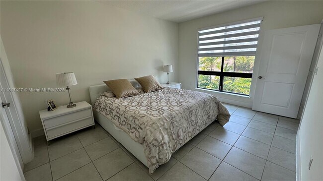 Foto del edificio - 8001 NW 41st St