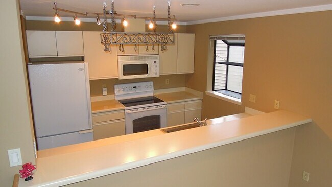 Foto del edificio - 13801 Old Redmond Rd