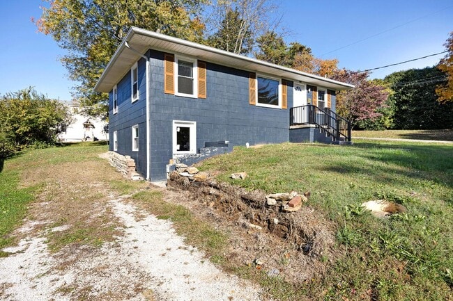 Building Photo - 414 Churchill Ct