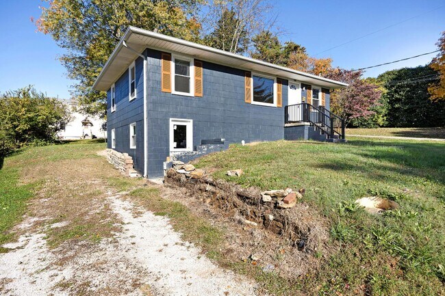 Foto del edificio - 414 Churchill Ct