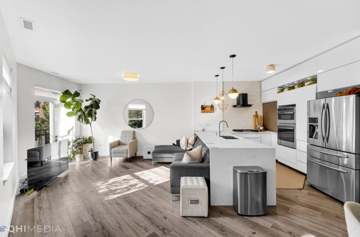 Foto principal - 1451 S Halsted St