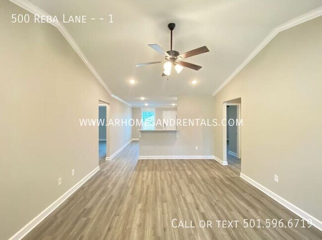 Foto del edificio - 500 Reba Ln