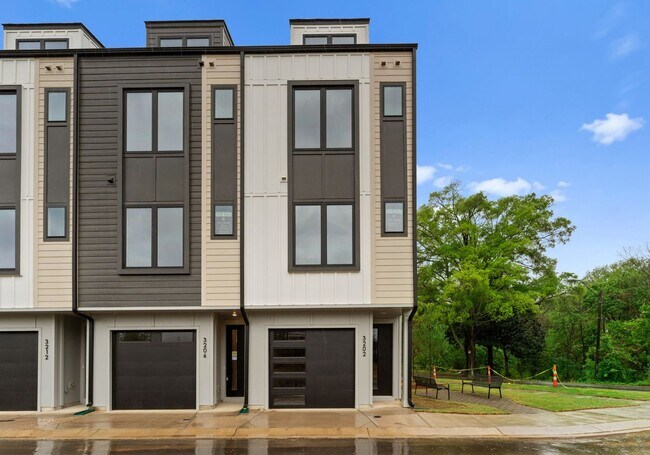 Brand New 3BR/3.5BA Townhome in Charlotte - Brand New 3BR/3.5BA Townhome in Charlotte