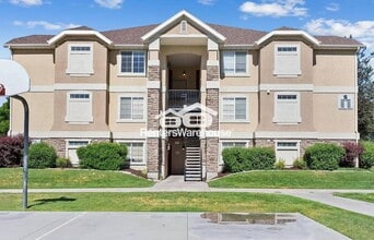 Building Photo - 1202 W 110 N