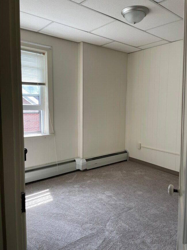 Foto del edificio - 104 N Carpenter St