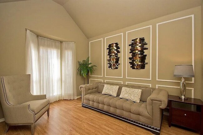 Foto del edificio - 10118 St Georges Dr