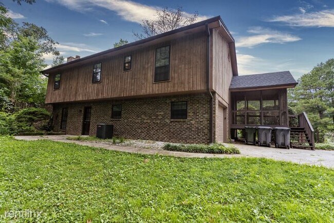 Building Photo - 3 br, 2 bath House - 29 Fox Hound Trail