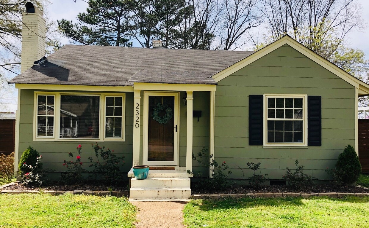 Precious 3/1 in the Medical Distict! - 2320 Gallatin St SW
