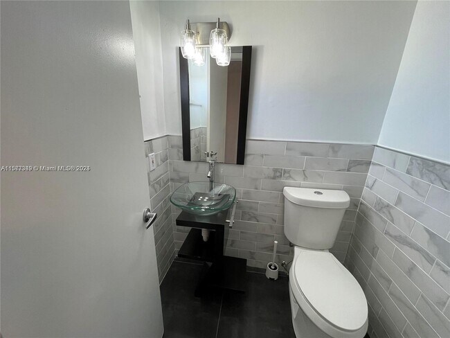 Foto del edificio - 2903 N Miami Beach Blvd