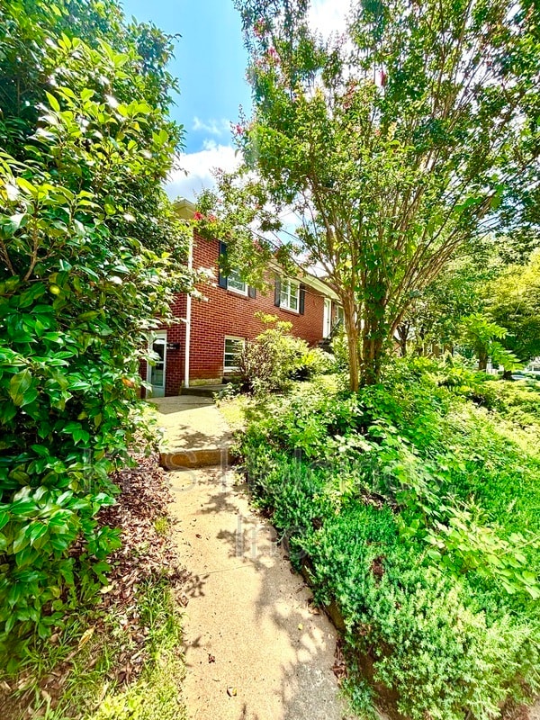 Photo - 1245 Holmes Ave