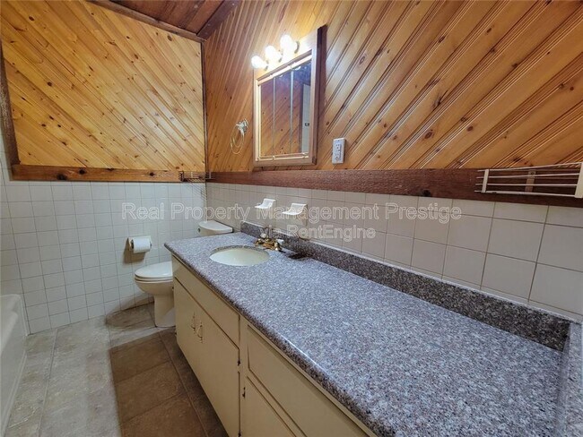 Photo - 2419 Stonecrest Dr House