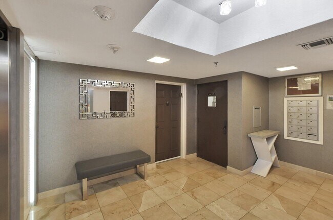 Foto del edificio - 7194 Promenade Dr