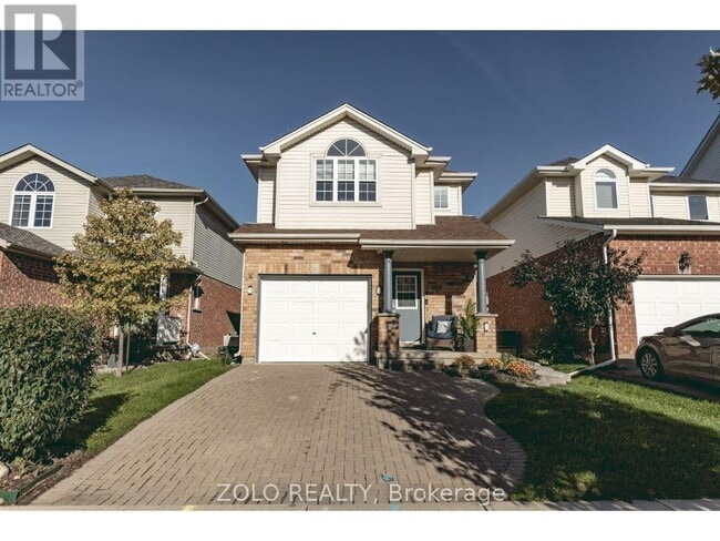 Building Photo - 165 Windflower Dr