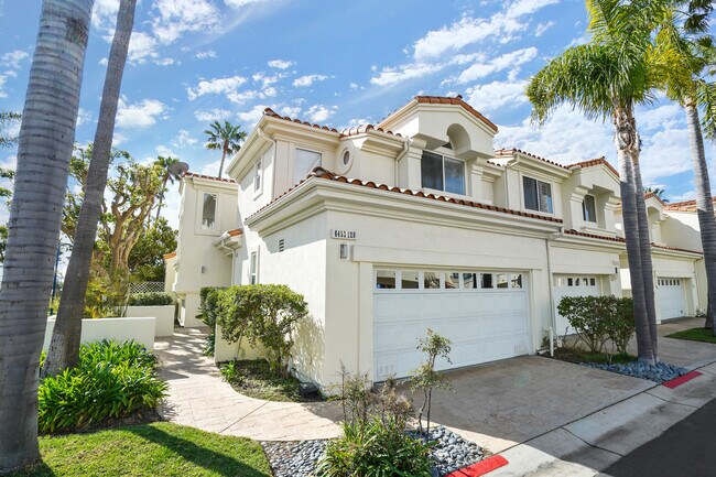 Building Photo - 6453 Zuma View Pl