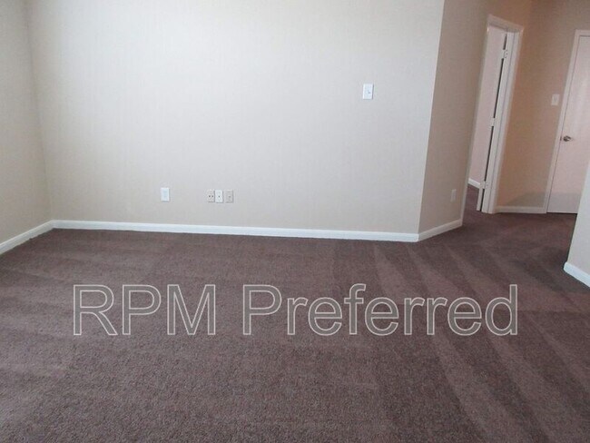 Foto del edificio - 18118 Tawnas Way Ln