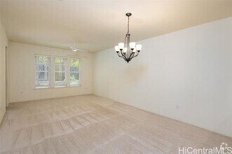 Building Photo - 520 Lunalilo Home Rd