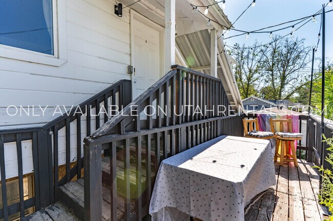 Foto del edificio - 537 E 200 N