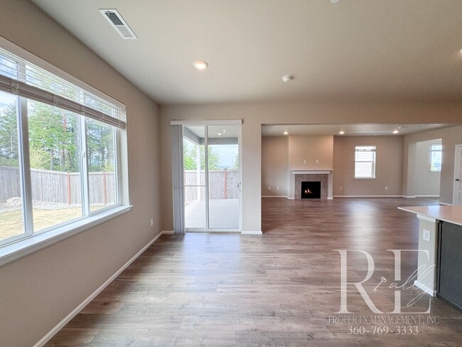 Building Photo - 1502 Baker Hts Lp