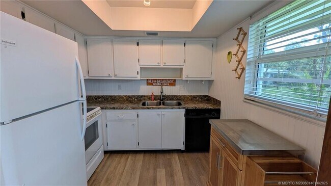 Foto del edificio - 2929 SE Ocean Blvd
