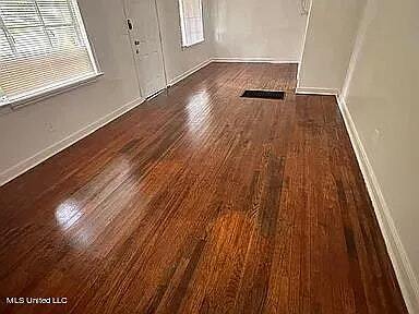 Foto del edificio - 1734 Dixie Dr