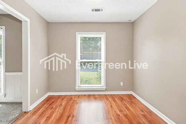 Foto del edificio - 7239 63rd Ave E