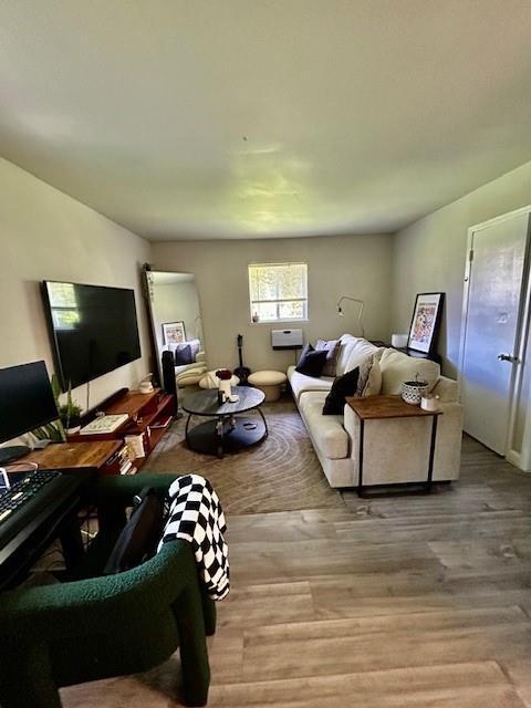 Foto del edificio - 6318 Laramie St