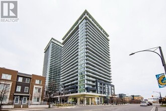 Building Photo - 365-1365 Prince of Wales Dr