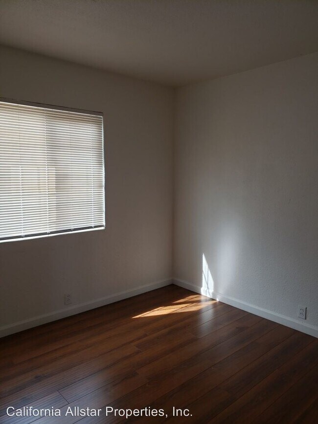 Foto del edificio - 3530-3596 Sunny Rd