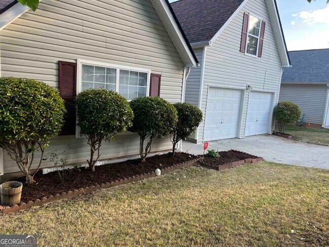 Foto del edificio - 65 Waters Edge Way