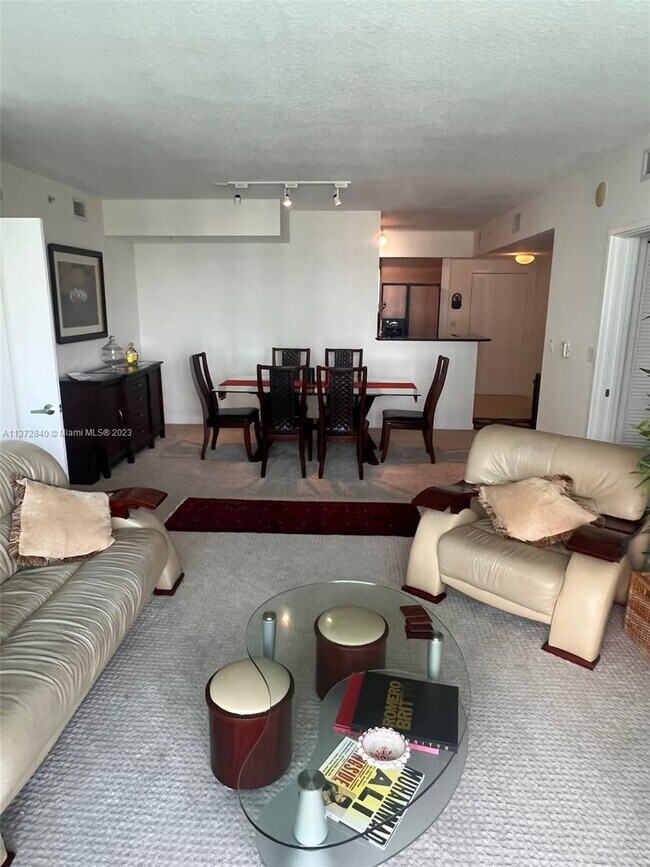 Building Photo - 325 S Biscayne Blvd