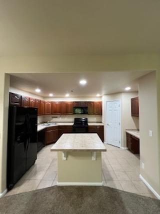 Foto del edificio - 1703 Whitehall Dr