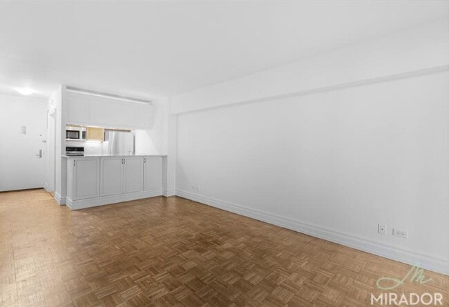 Building Photo - 0 bedroom in New York NY 10023