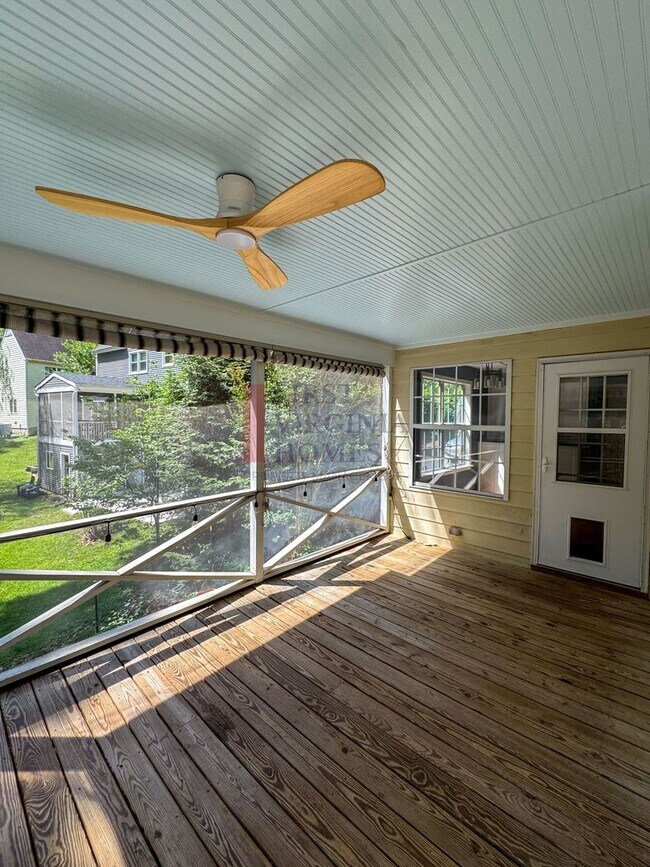 Foto del edificio - Lake Reynovia 3Bed/2.5Bath Rental