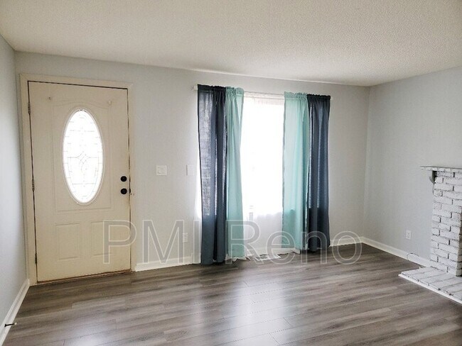 Building Photo - 14085 Kernite St