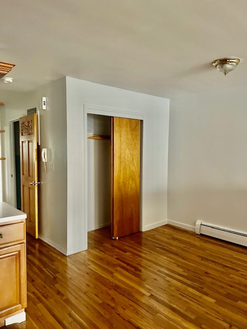 Foto del edificio - 25-32-32 35th St