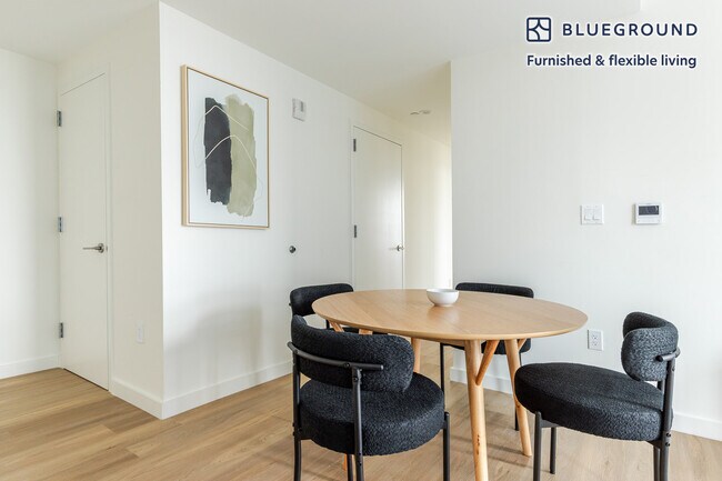 Foto del edificio - 27-01 Jackson Ave