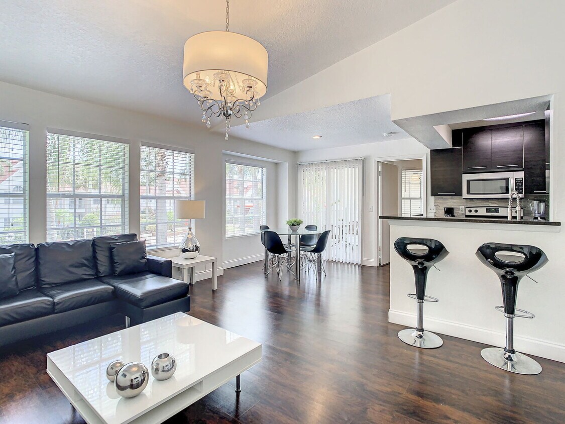 Foto principal - Westwood Boulevard, Orlando, FL 32821 - 2 ...