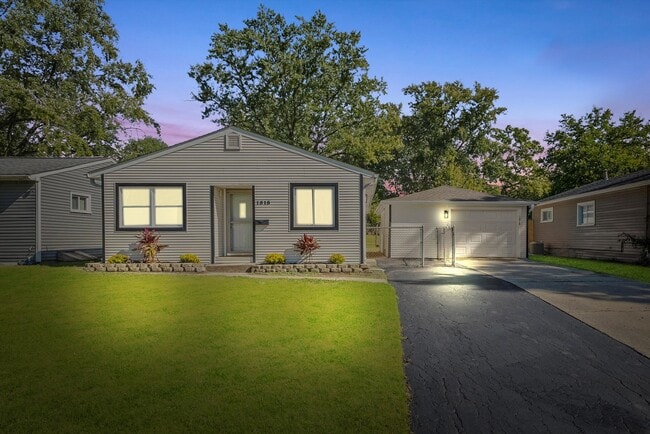 Building Photo - 1515 Highland Ave