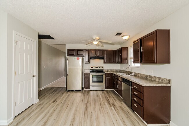 Foto del edificio - 5 Arthurdale Ct
