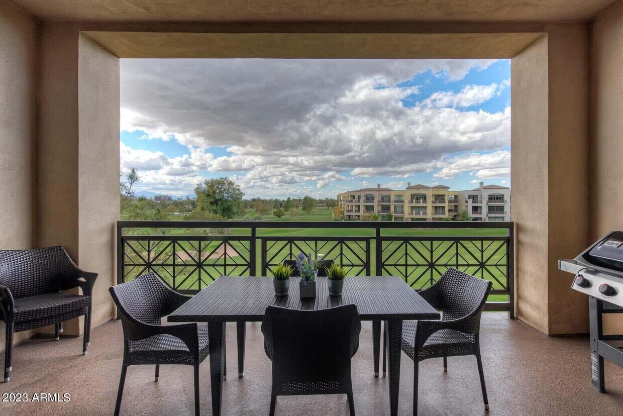 8 Biltmore Estates Dr Unit 324, Phoenix, AZ 85016 Room for Rent in