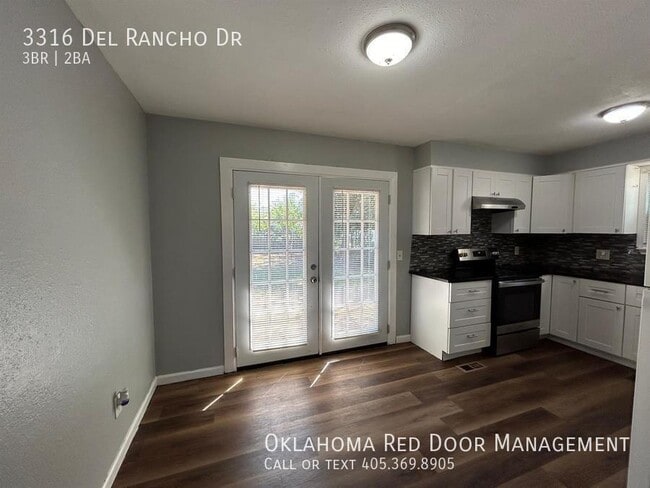 Building Photo - 3316 Del Rancho Rd
