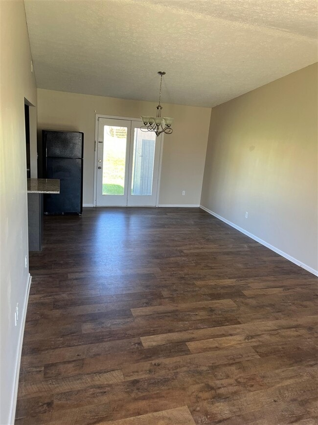 Building Photo - 1014A Windview Pl