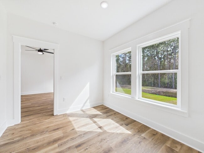 Building Photo - 333 Shoal River Dr