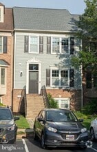 Building Photo - 43578 Blacksmith Square