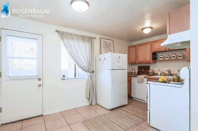 Foto del edificio - 455 W Kelso St