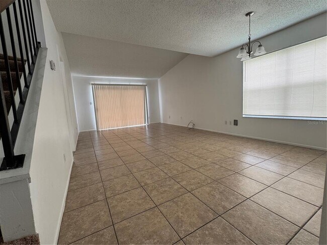 Foto del edificio - 2352 Pebble Brook Rd