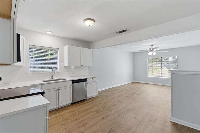 Foto del edificio - 215 N Morrow St